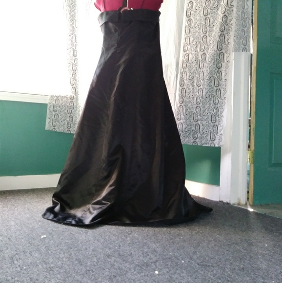Black Beaded Ball gown - Picture 2 of 3