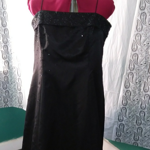 Black Beaded Ball gown - Picture 3 of 3