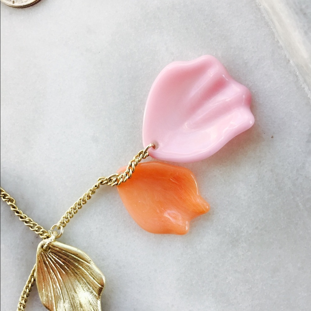 💐Dainty Flower Petal Y Necklace💐