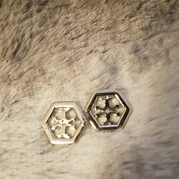 'Tory Burch' Signature Earrings! - Picture 2 of 3
