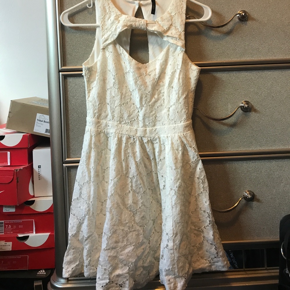 white lace dress