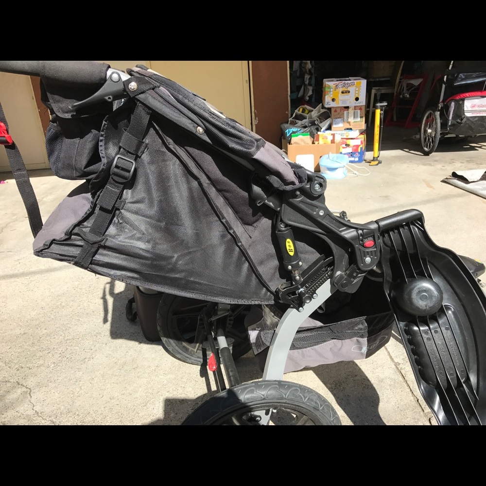 Bob Revolution Stroller. - Picture 5 of 8