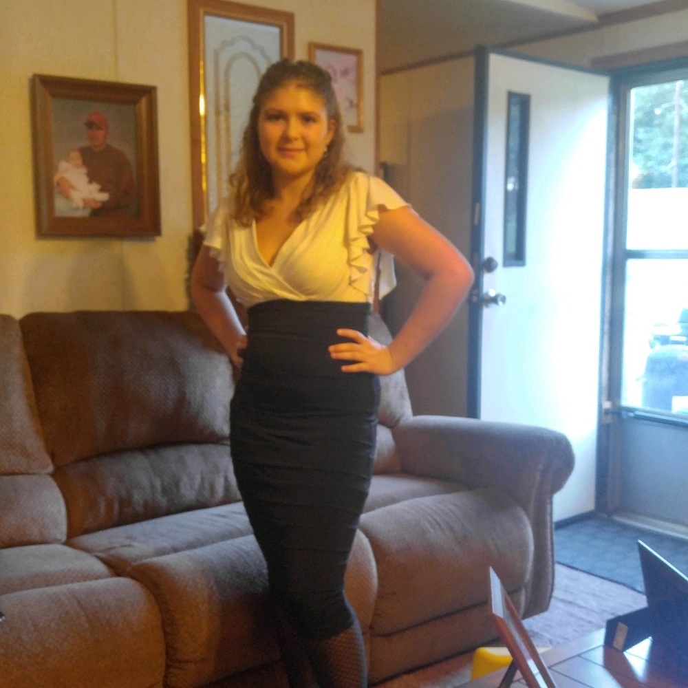 Meet your Posher, Alicia