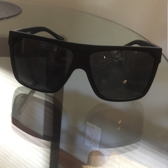 Quay Australia Accessories - Quay Australia Barun sunglasses