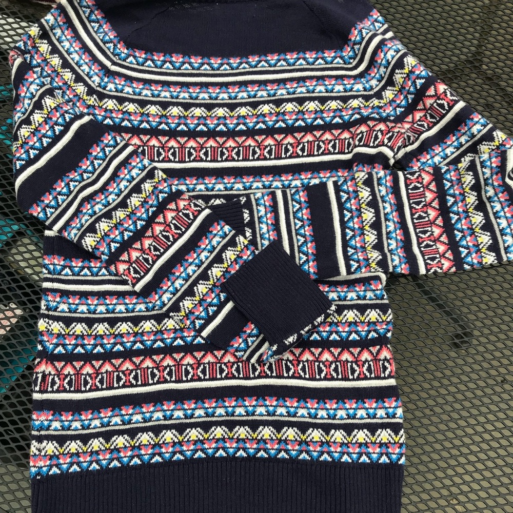 Pattern Sweater - Picture 3 of 5