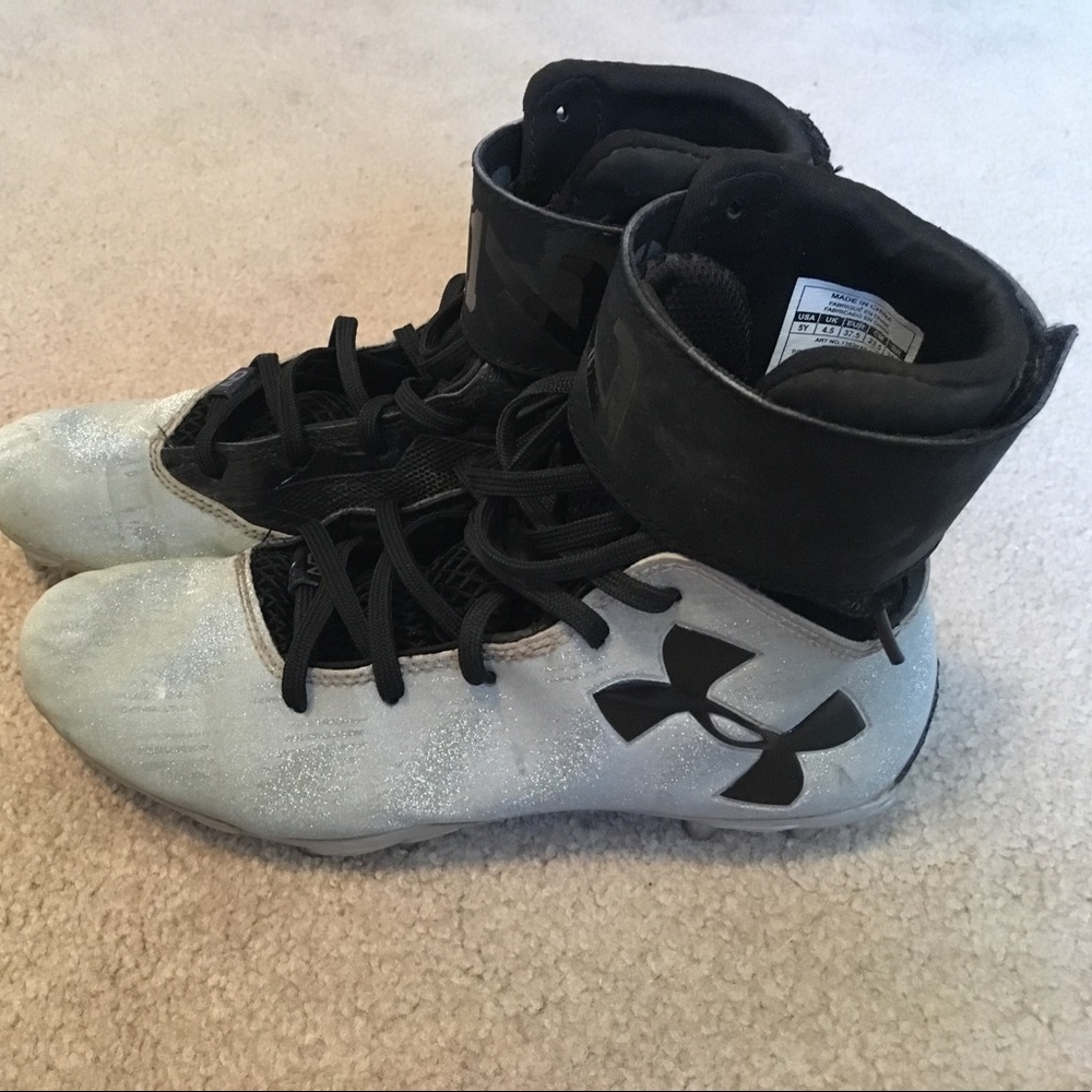 🏈UA Cam Newton Football Cleats, big boys 5