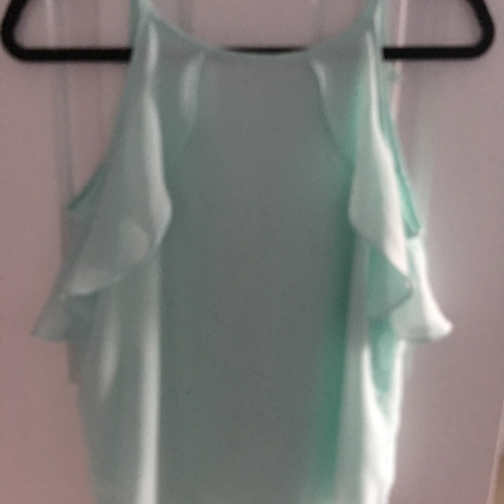 Mint ruffle tank (xs)