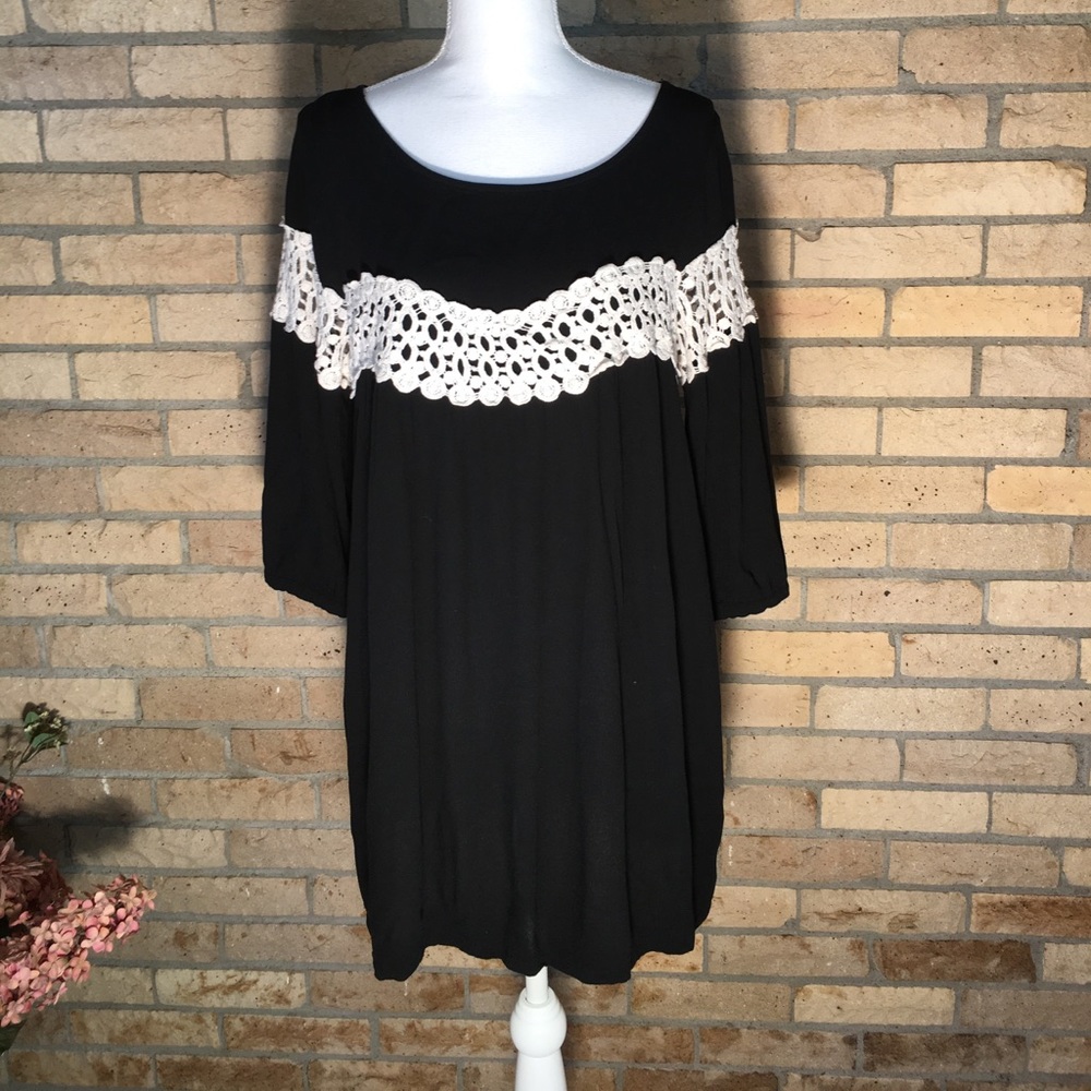 Kori black Tunic $10