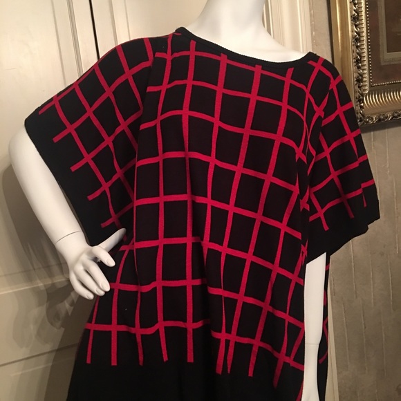 Poncho - Picture 3 of 4