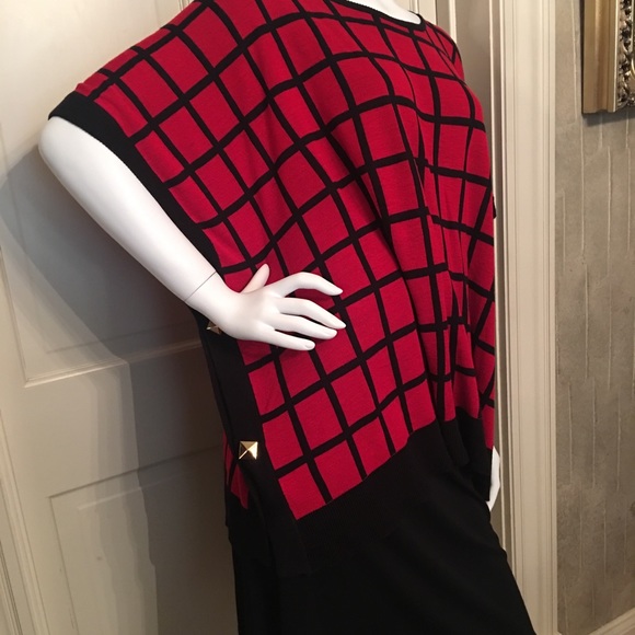 Poncho - Picture 4 of 4