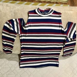 One❤️Clothing Cold Shoulder Striped Top