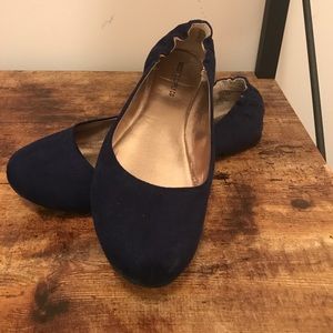 Mossimo blue velvet flats