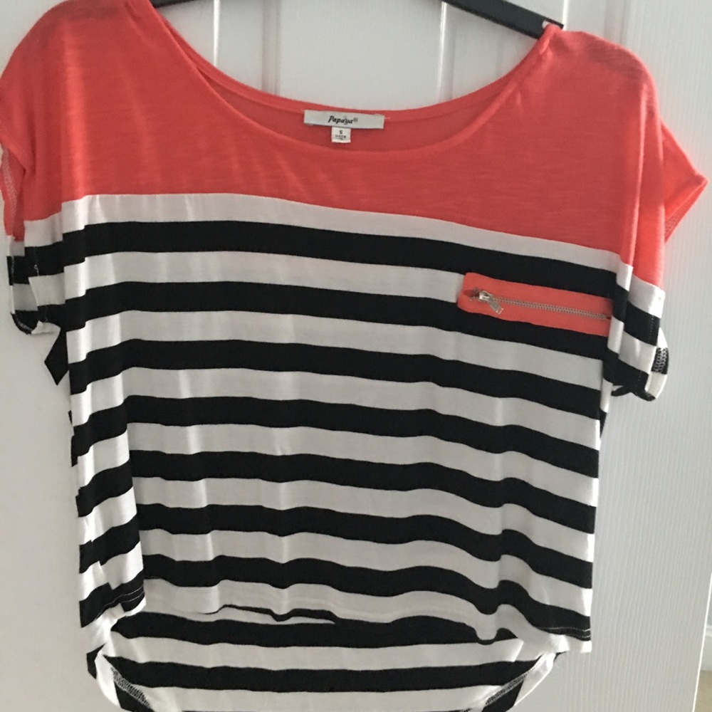 Coral and black and white short top (Sm)