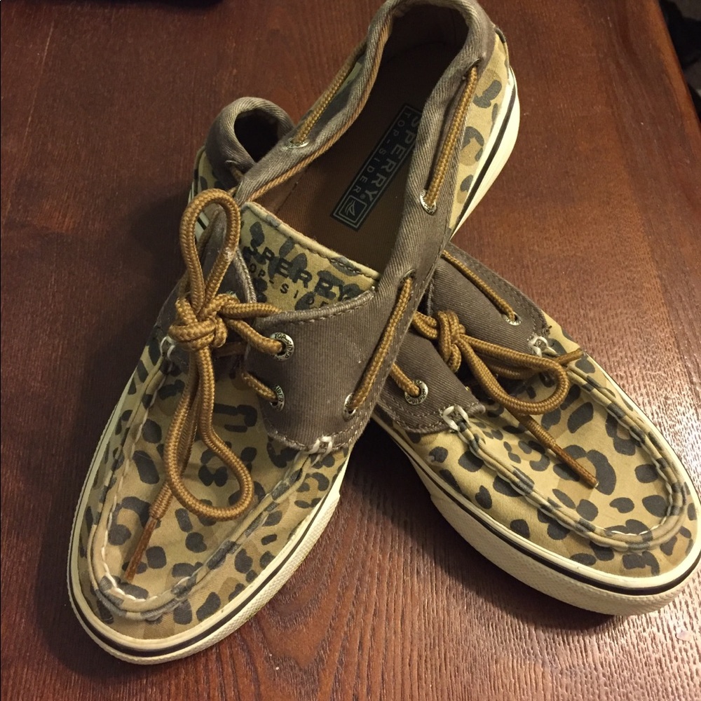Women's speedy topsiders cheetah print size 6
