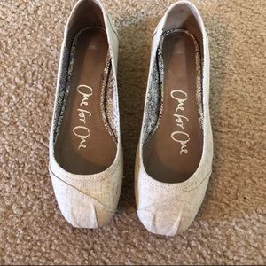 Toms ballet flats -tan color