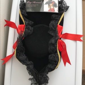 Women's swashbuckler hat