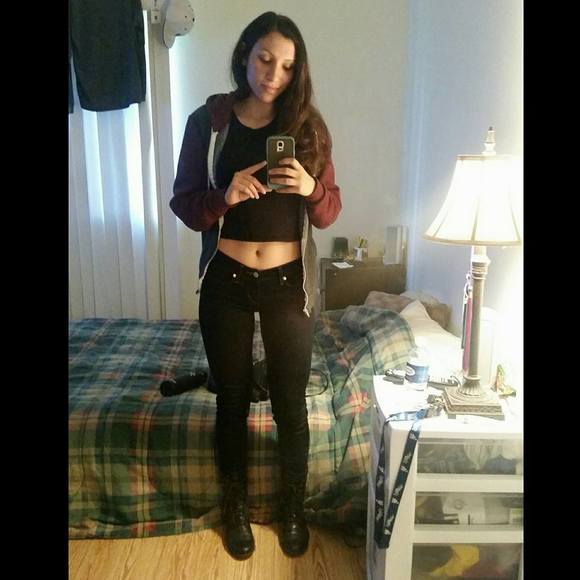 Meet your Posher, Bianca - Picture 1 of 1