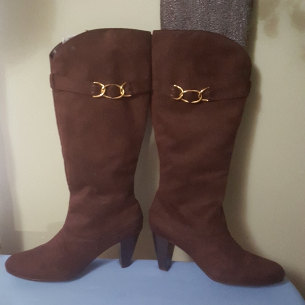 Boot👢 - Picture 2 of 8