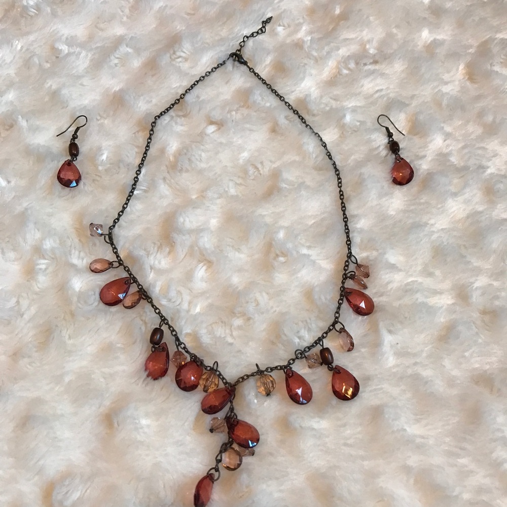 Necklace and earings