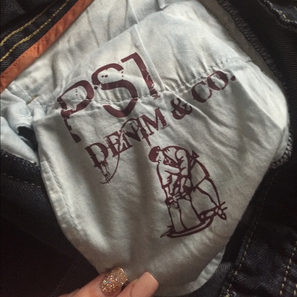 Jeans - Picture 3 of 4