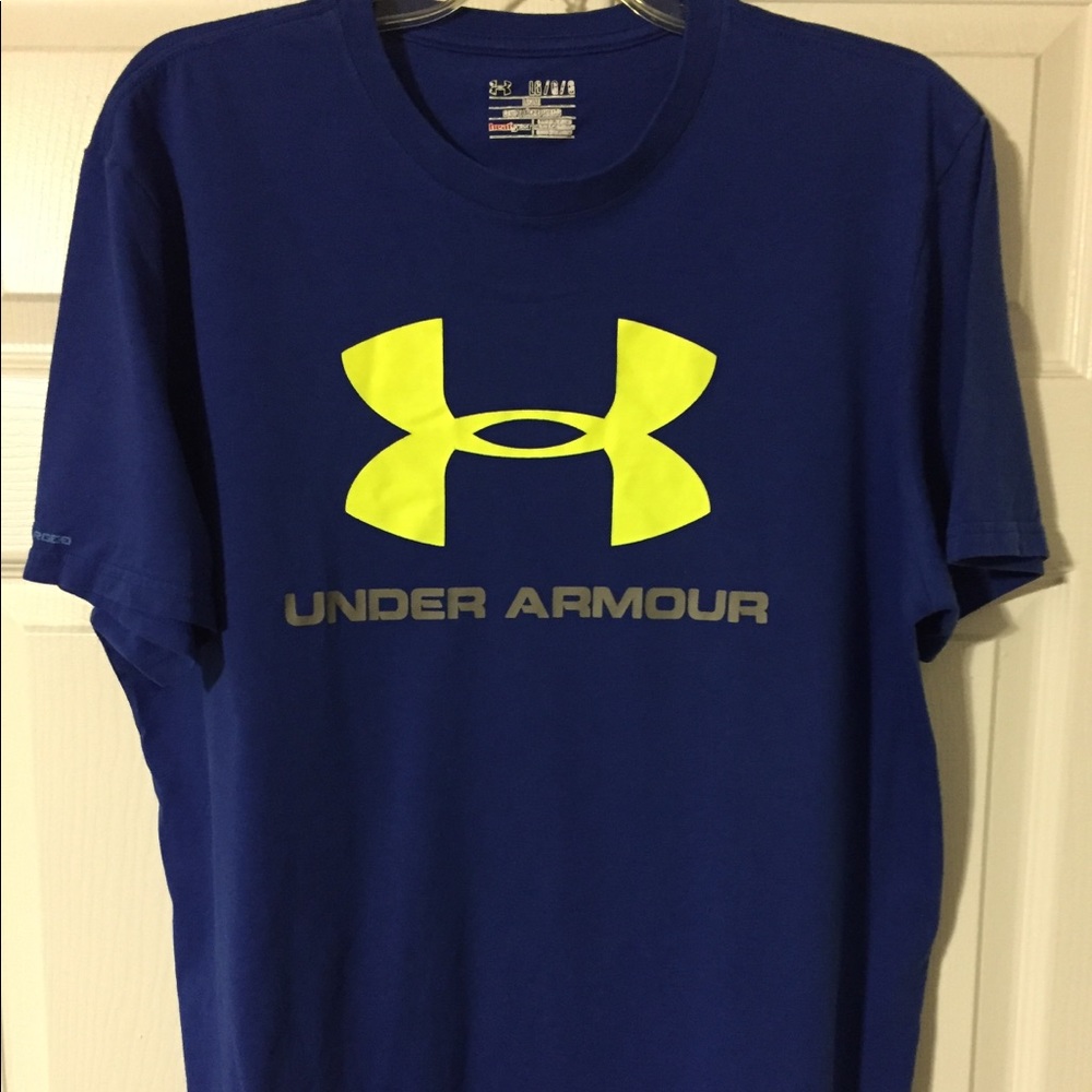 Blue Underarmour Tshirt. Size Large.