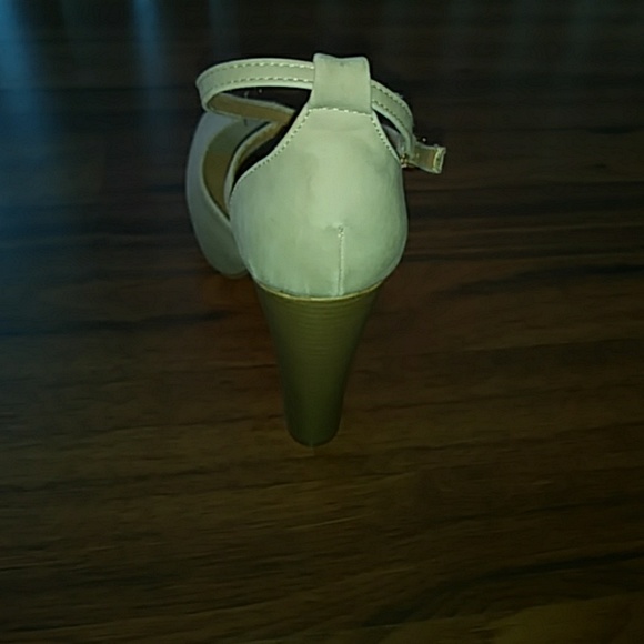 Platforms - Picture 3 of 4