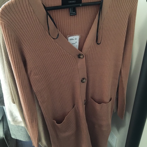 • Ribbed Button Front Cardigan - Picture 5 of 7