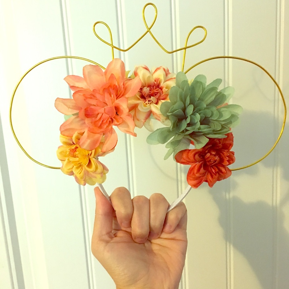 Wire flower crown Disney ears :)