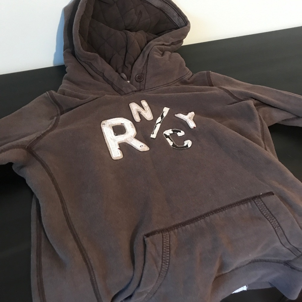 High Quality Ruehl Sweatshirt
