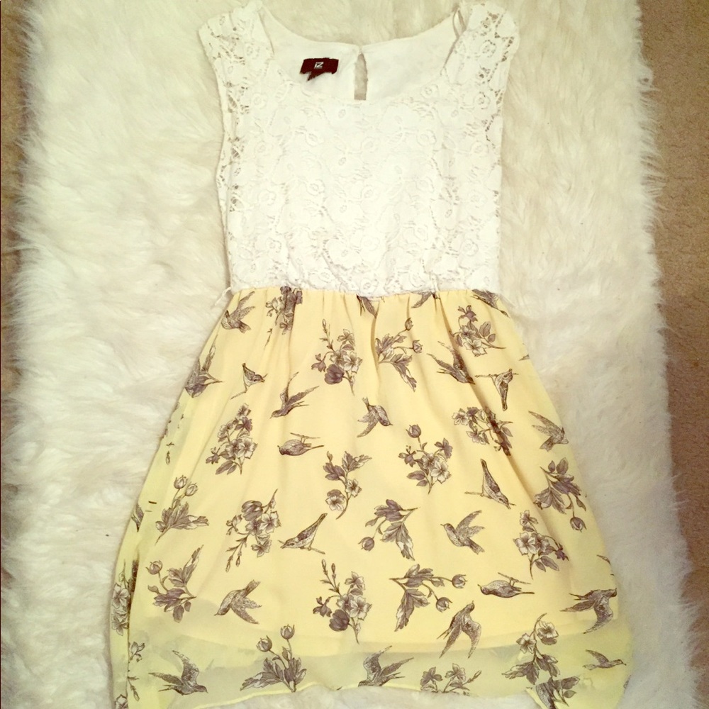 High-low dress 💛