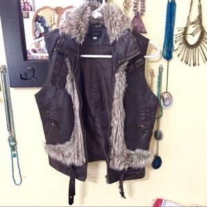 LF Gadzooks fur fux leather brown vest Small