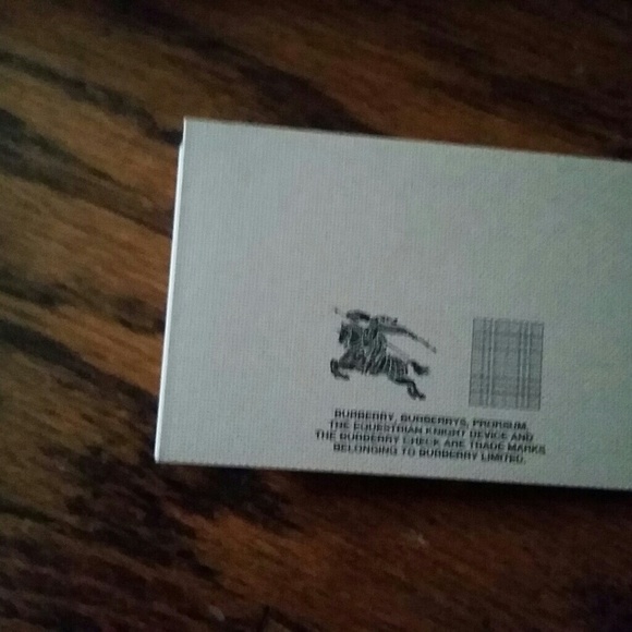 Burberry Eyeglass Box-certificate of authenticity - Picture 6 of 7