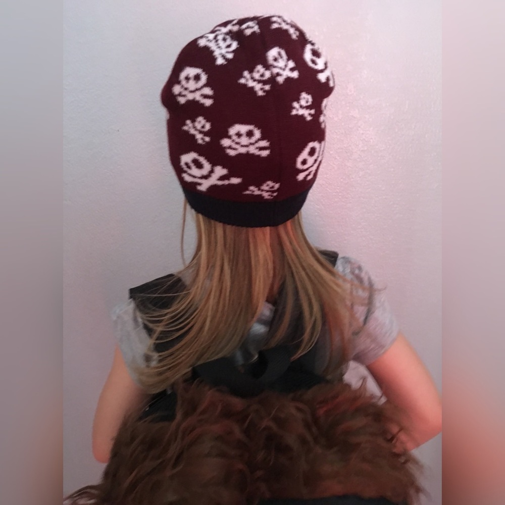 NWOT Unisex San Diego Hat Company Skull Beanie