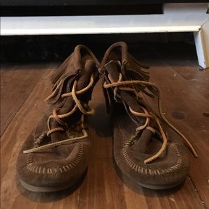 Minnetonka Brown shoes