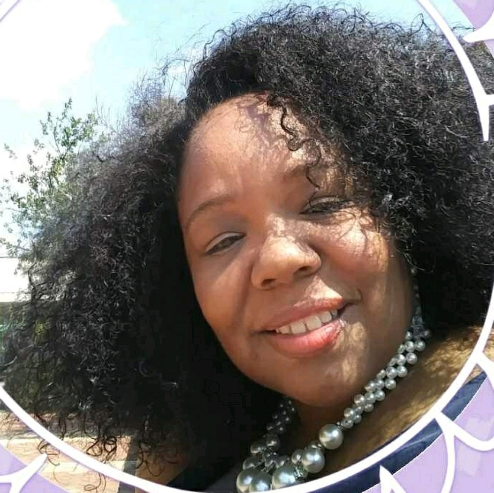 Meet your Posher, Tiffany