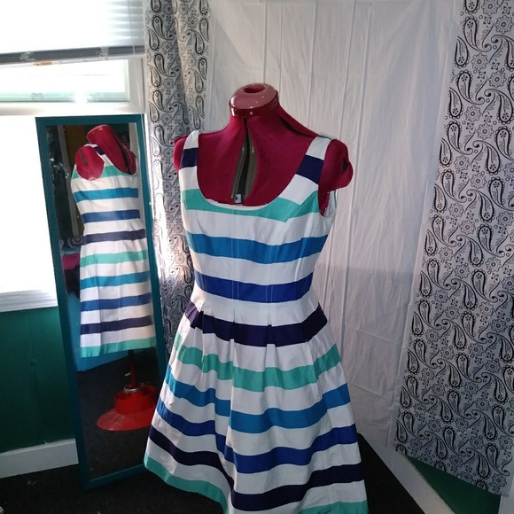 🔵Varied Blue Sailor's Dress ⚓🚢 - Picture 1 of 2