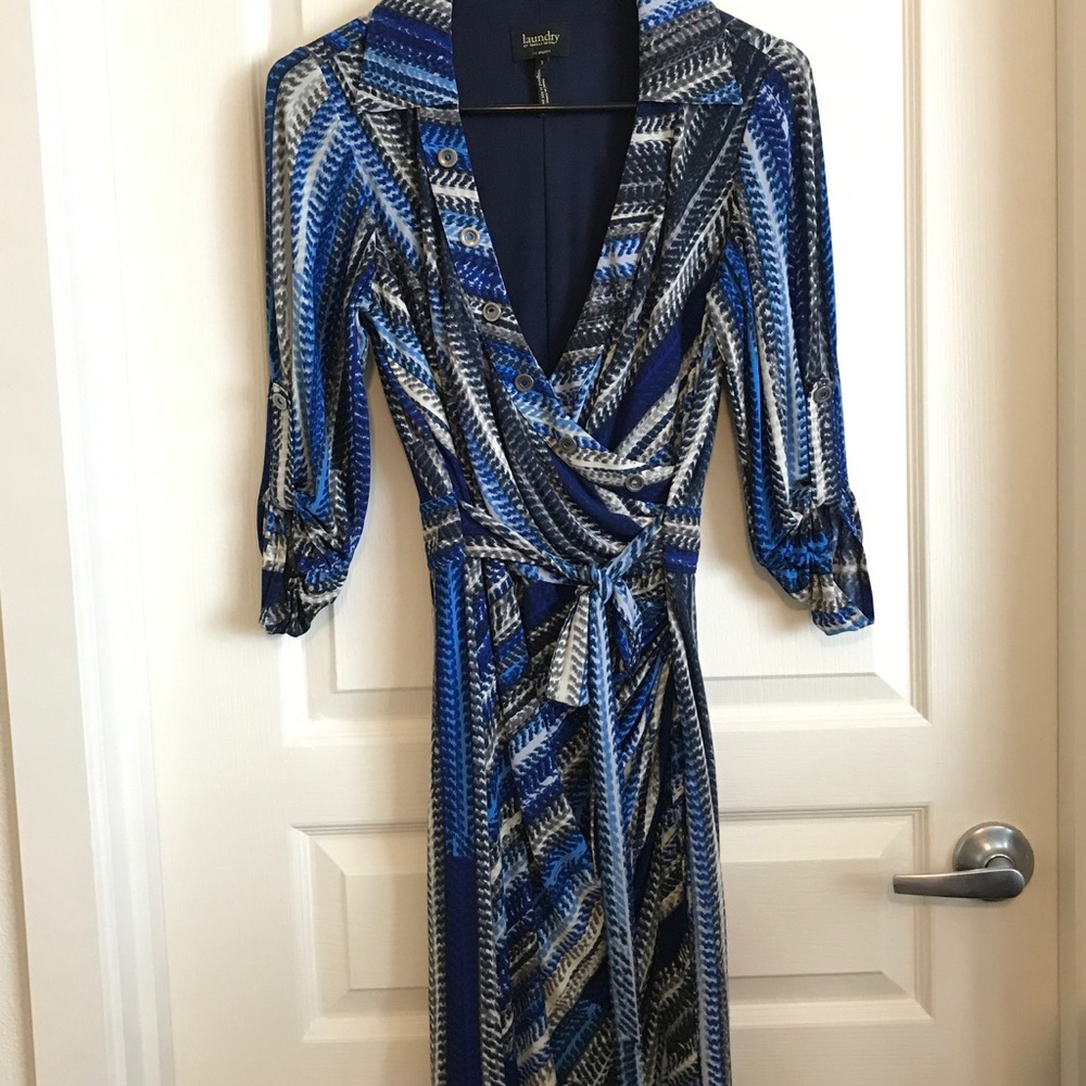 Blue Patterned Tie Waist Button Down Midi Dress - image 1