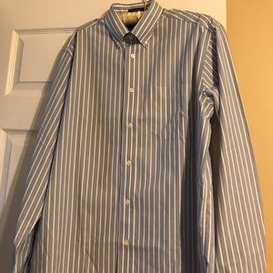 NWOT Eddie Bauer Medium Blue / White Men’s Shirt