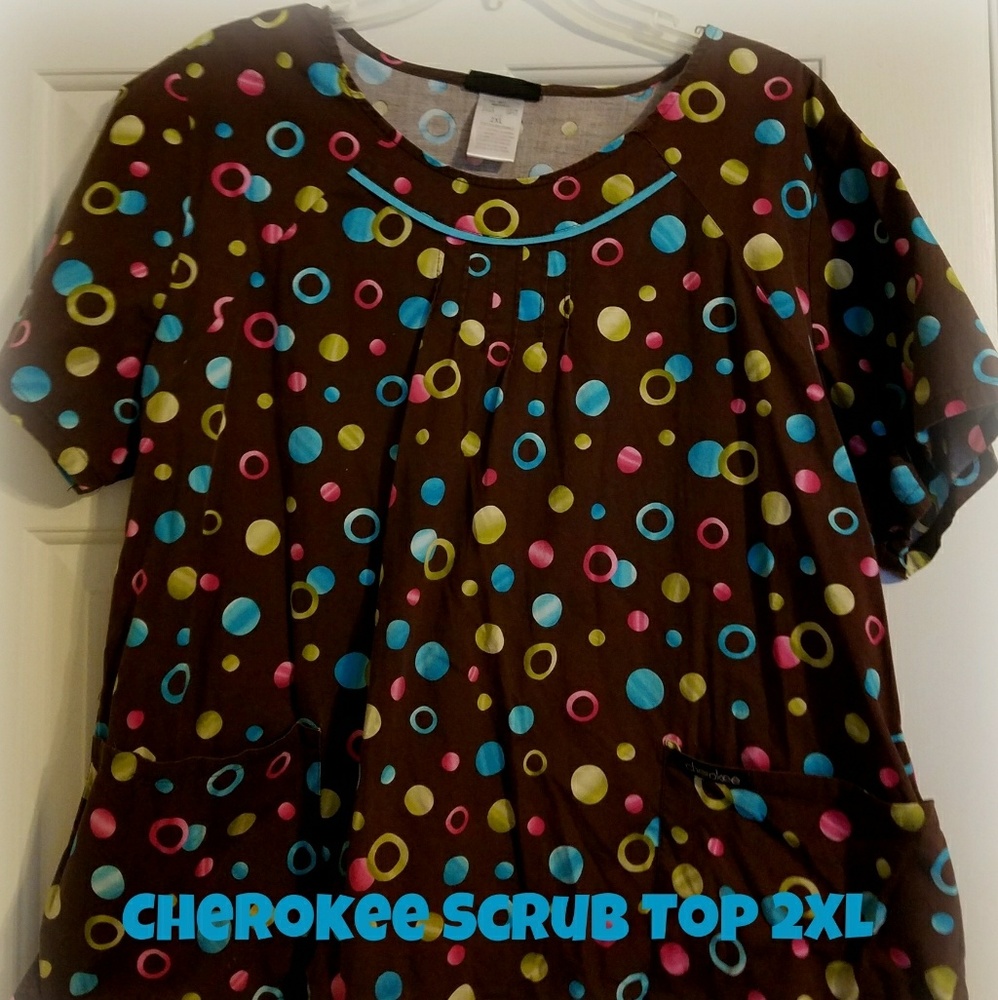 Cherokee Scrub Top 2XL - Brown with Polka dots