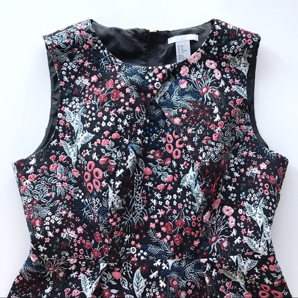 H&M Floral Jacquard Dress - Picture 3 of 7