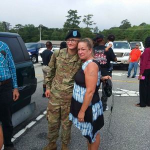 Meet your Posher, Pauline