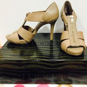 Moda Spana Nude Pumps!