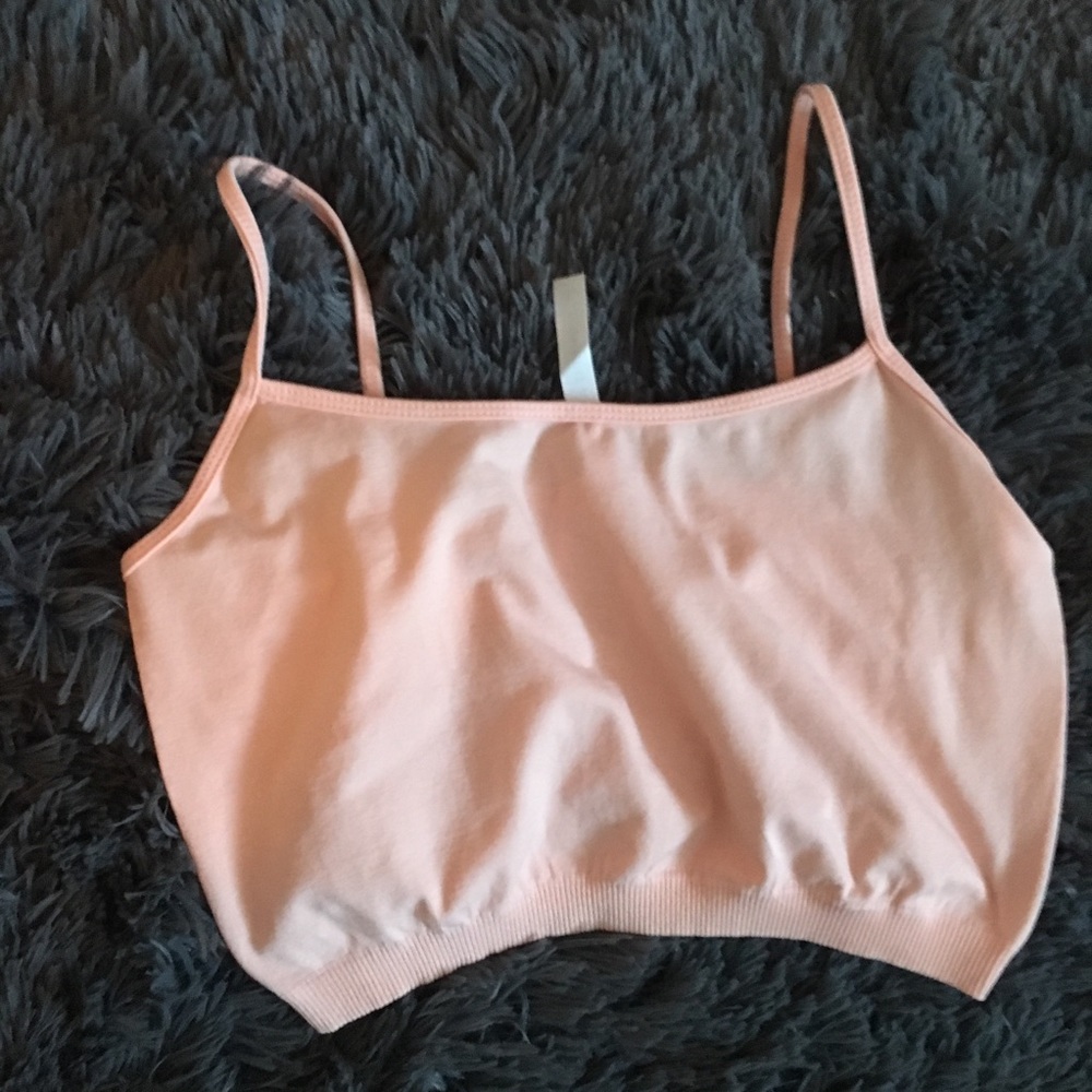 Peach/tan crop top
