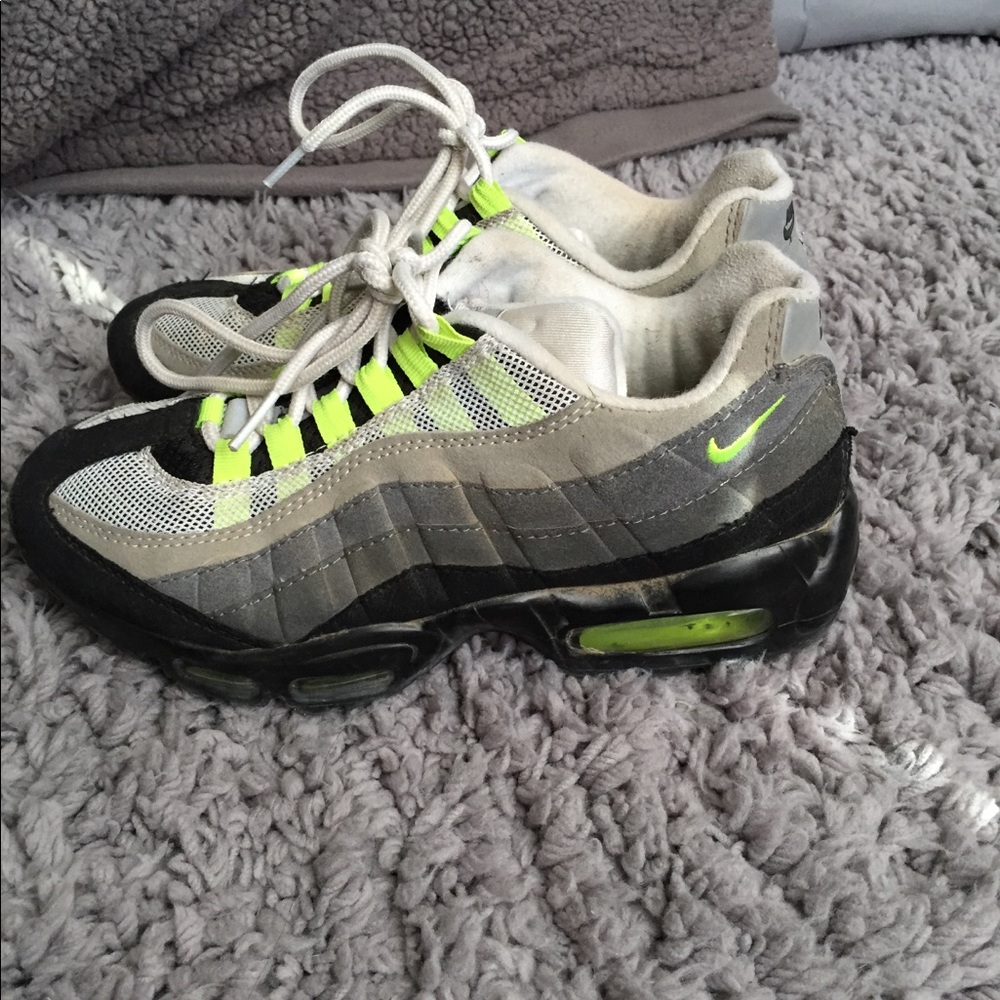 Nike Air Max 95- Size 7