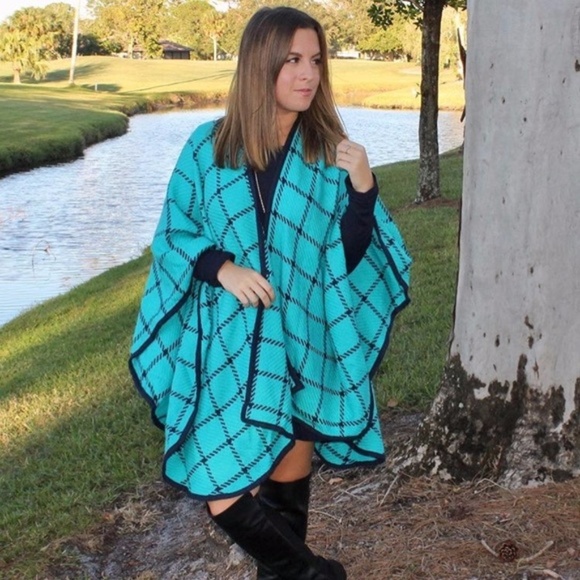 Turquoise and Navy Shawl   (S10-13-2) - Picture 2 of 3