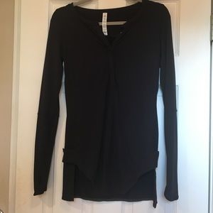 Lululemon black long sleeve