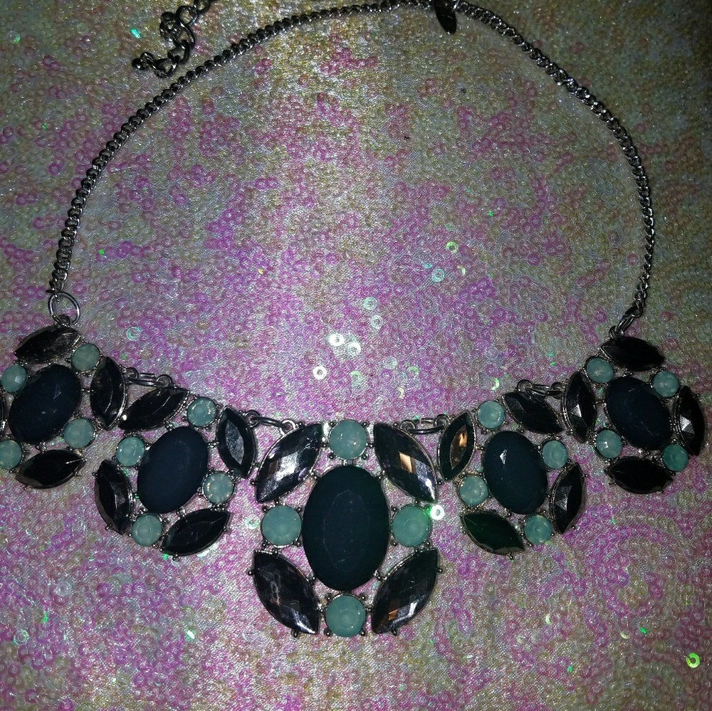 Statement necklace