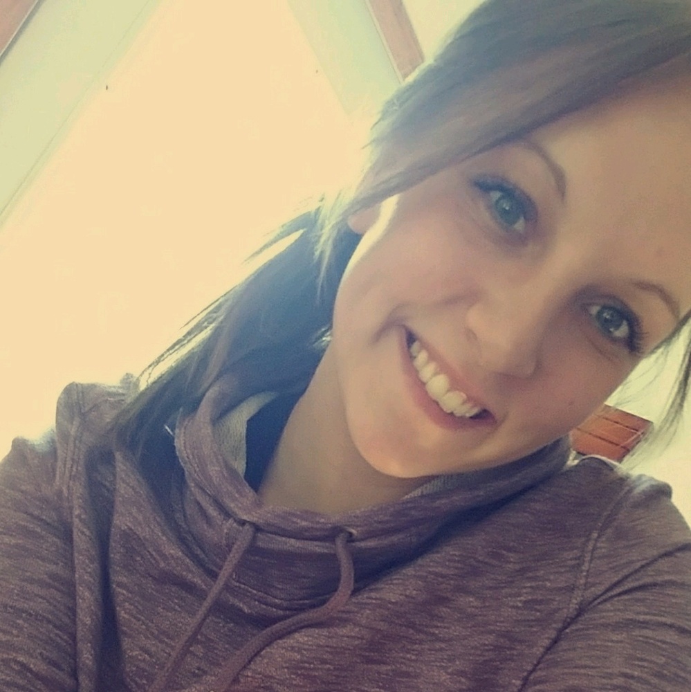 Meet your Posher, Brooke