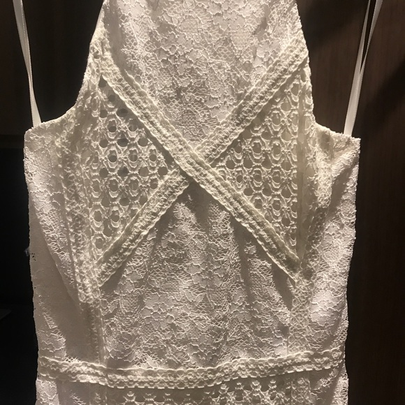 White lace dress - Picture 2 of 4