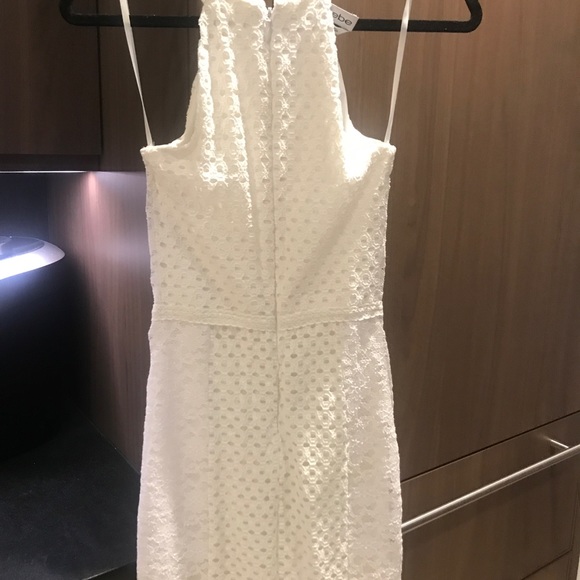 White lace dress - Picture 4 of 4